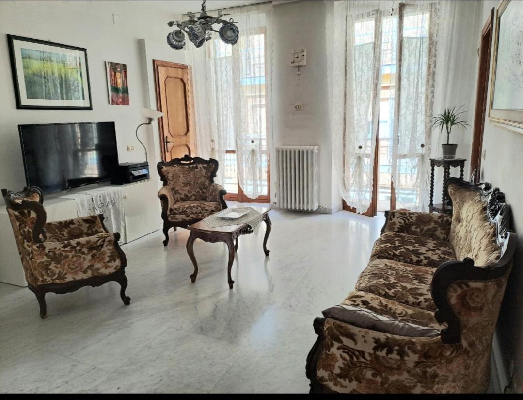 Domus Teate - Chieti Lägenhet Exteriör bild